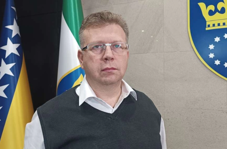 Šatorović poručuje: Radnici više nikada neće raditi za ‘društveno opasnih 406 KM’, pojedini političari zastupaju poslodavce